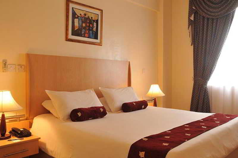 Protea Hotel Asokoro Абуджа Екстериор снимка