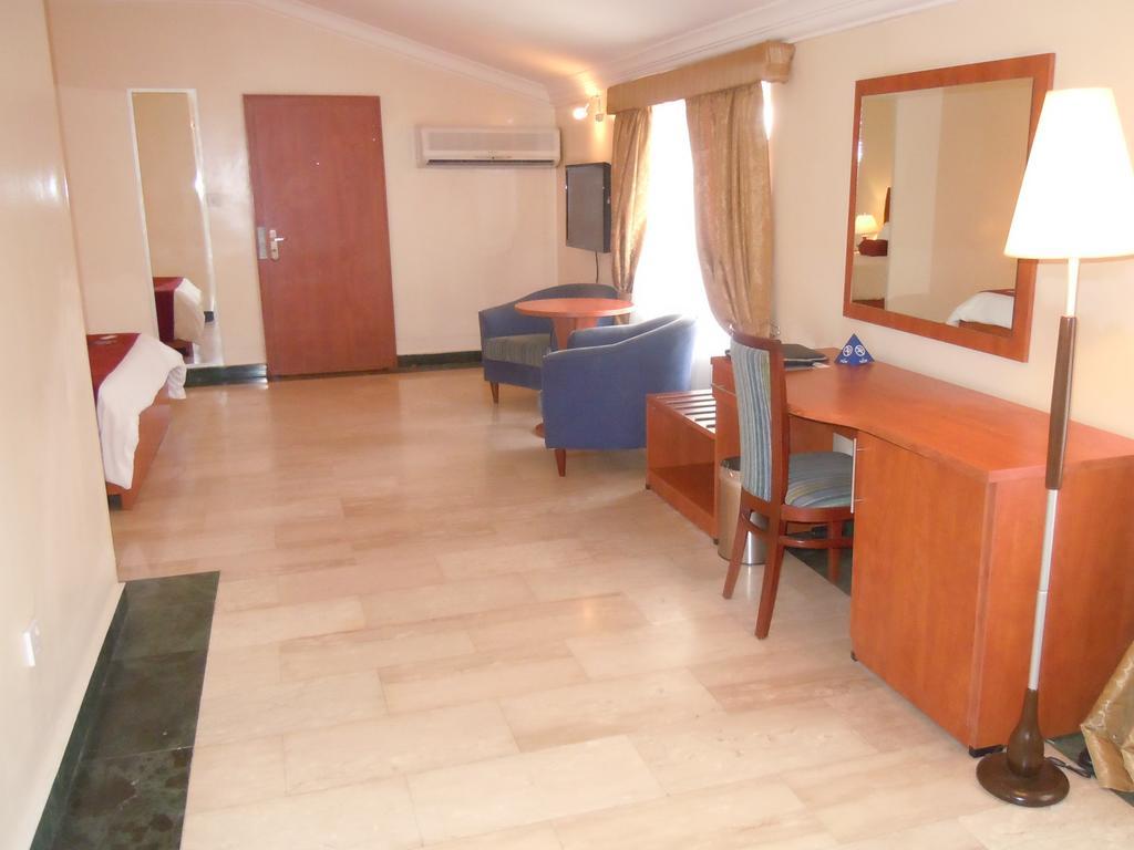 Protea Hotel Asokoro Абуджа Стая снимка